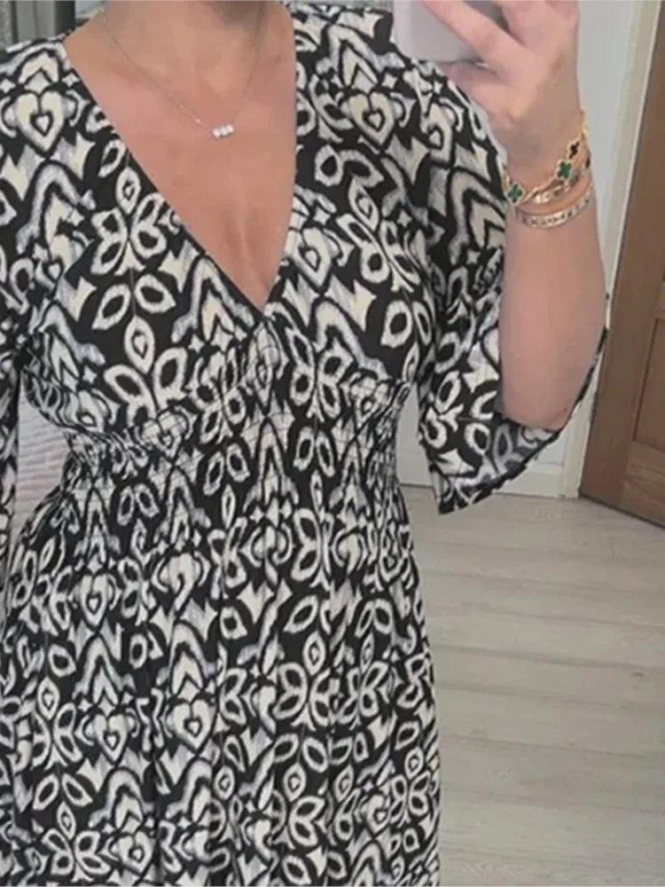 Chloé | Timeless floral print V-neck dress