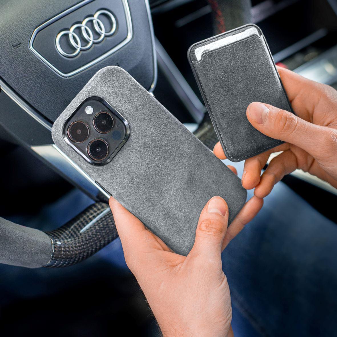 AlcanTouch | Coque IPhone en Alcantara - Zevessa