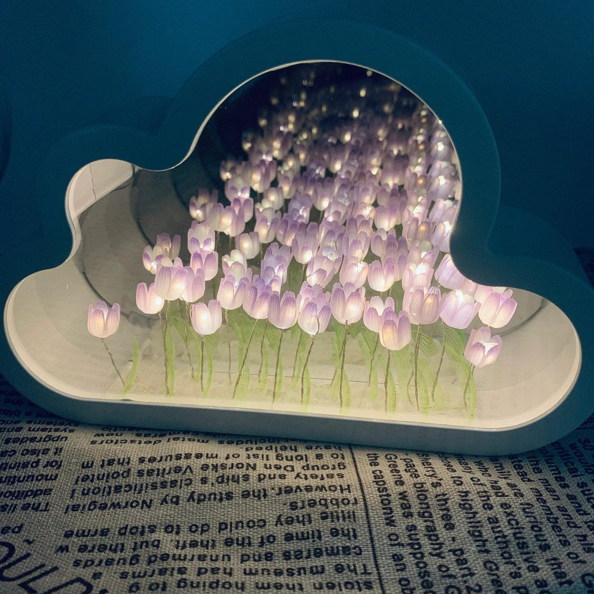 Blossom Mirror | Miroir reflétant des tulipes - Zevessa